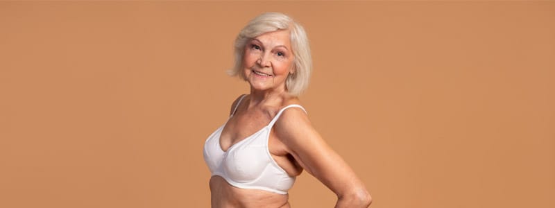 mamoplastia de aumento de senos a los 60 años